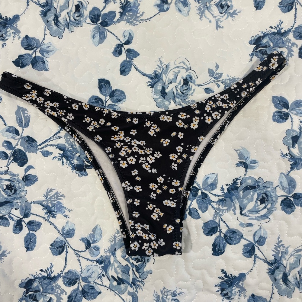 Black and White Floret Bikini Bottoms